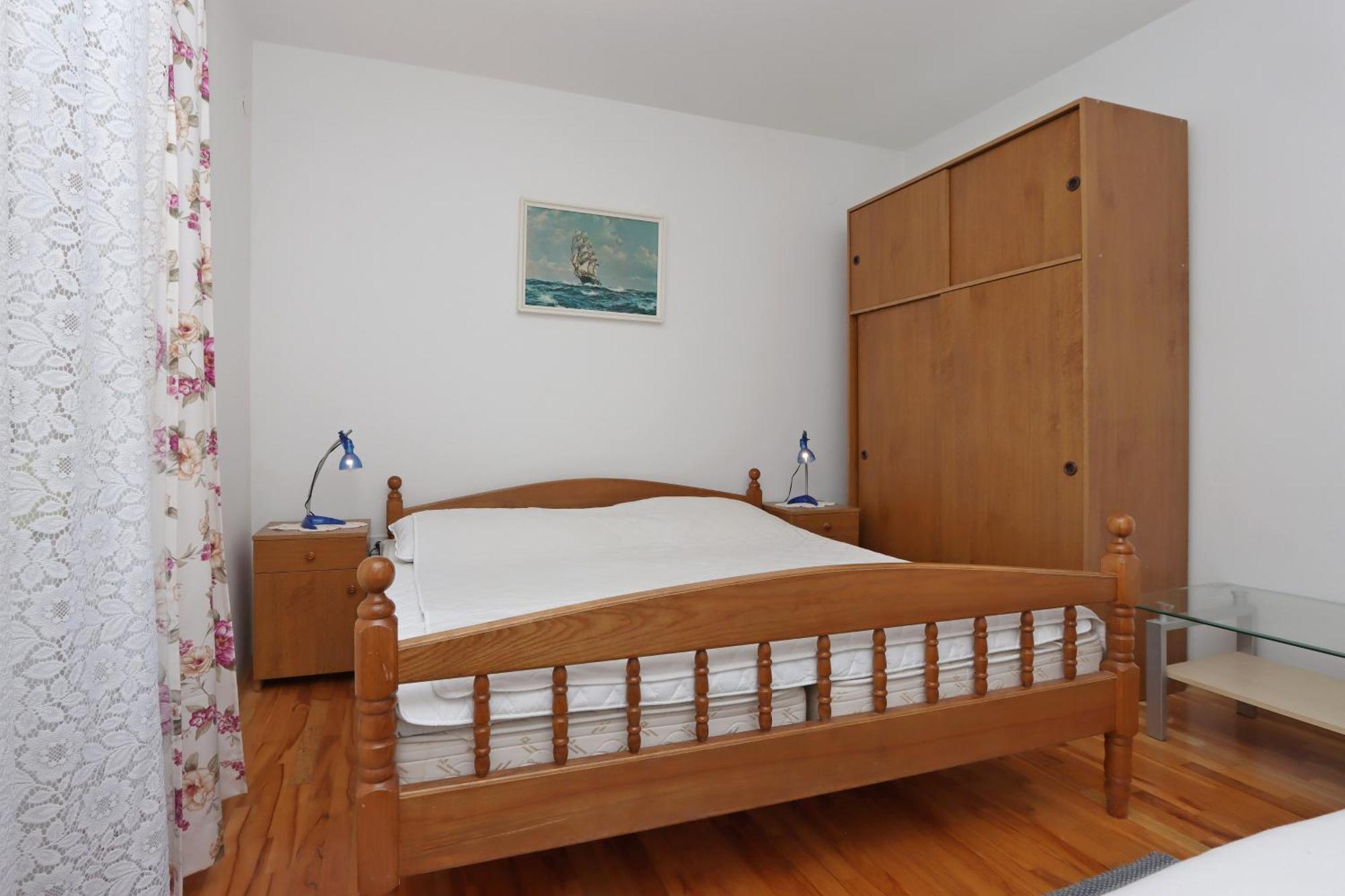 Apartments And Rooms By The Sea Banjol, Rab - 19692 Rom bilde