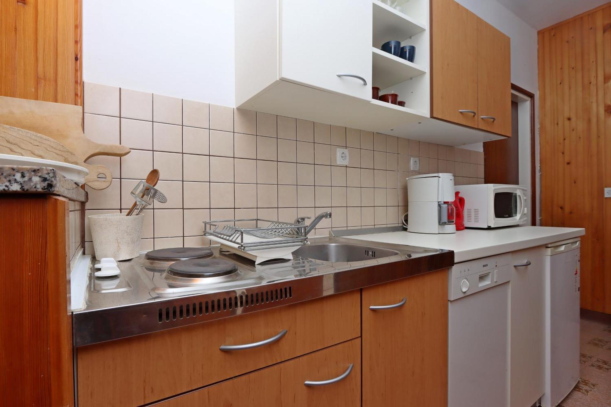 Apartments And Rooms By The Sea Banjol, Rab - 19692 Rom bilde
